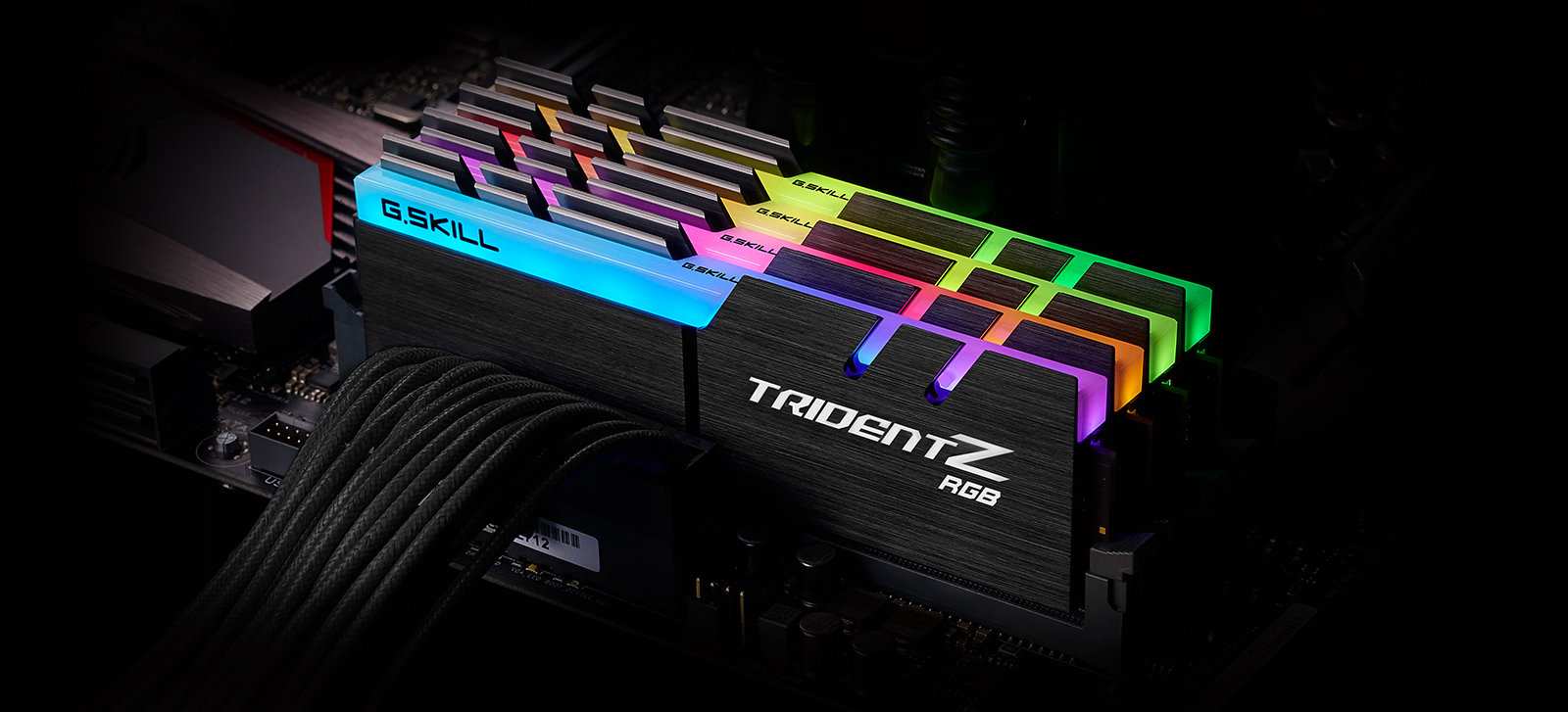 bộ nhớ Trident Z RGB DDR4 DRAM